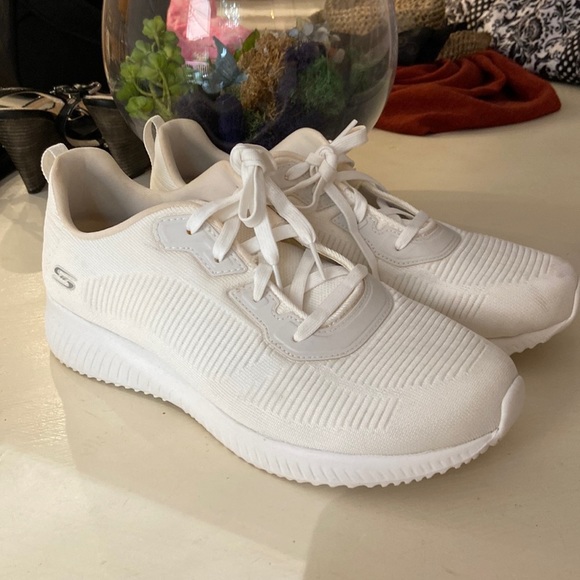 Skechers Shoes - SKETCHERS sneakers!